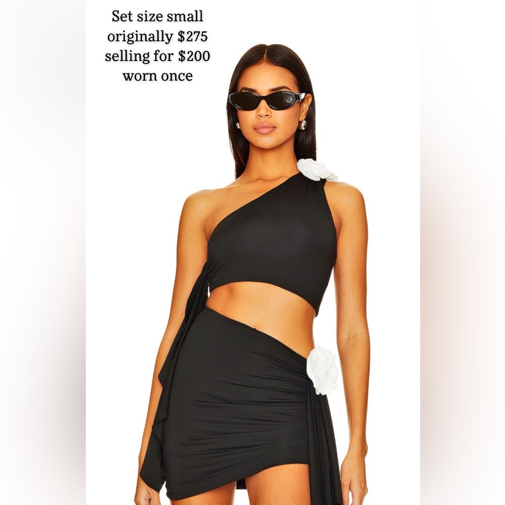 Lovers + Friends Cordelia Top (S) Cordelia mini Skirt (M) black and white